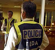 Pedro, el agente de los Tedax que desactiv la bomba clave de El Pozo. (Foto: Alberto Cullar)