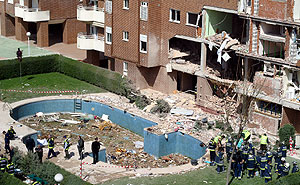 Edificio de Legans donde varios terroristas se inmolaron. (Foto: DIEGO SINOVA).